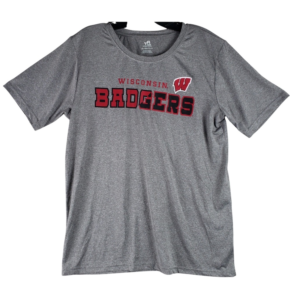 Wisconsin Badgers Team Athletics T-Shirt Mens XXL Gray NCAA Football Performance